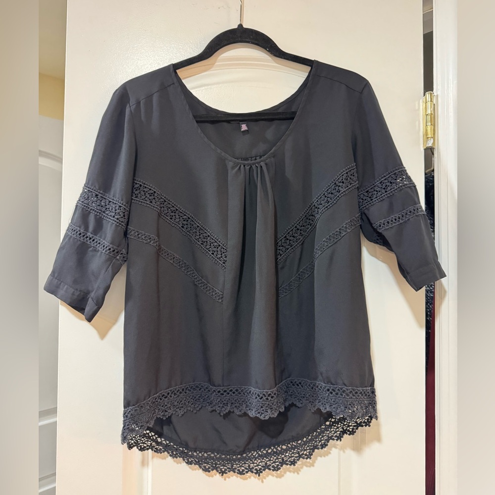 🟡3/$15 DEAL! Victoria's Secret Lace Trim Boho Peasant Blouse